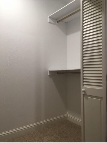 101 SE 6th Street, Plainview, TX 79072