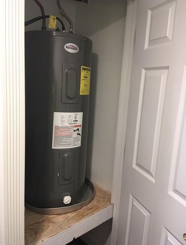 101 SE 6th Street, Plainview, TX 79072