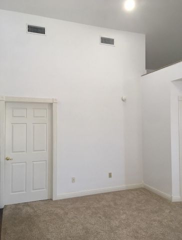 101 SE 6th Street, Plainview, TX 79072