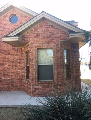 101 SE 6th Street, Plainview, TX 79072