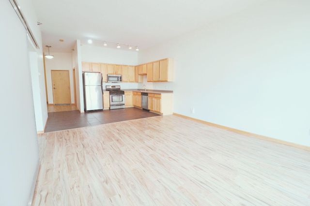 2650 University Avenue W 320, Saint Paul, MN 55114