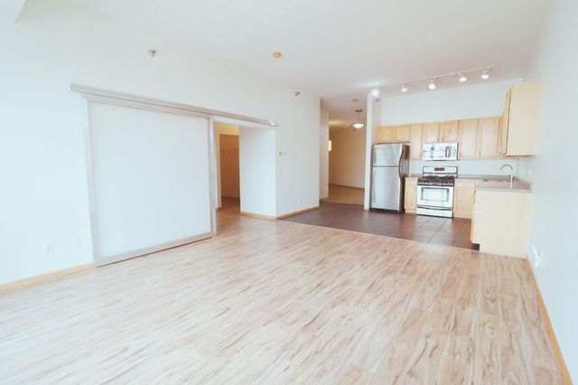 2650 University Avenue W 320, Saint Paul, MN 55114