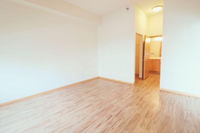 2650 University Avenue W 320, Saint Paul, MN 55114