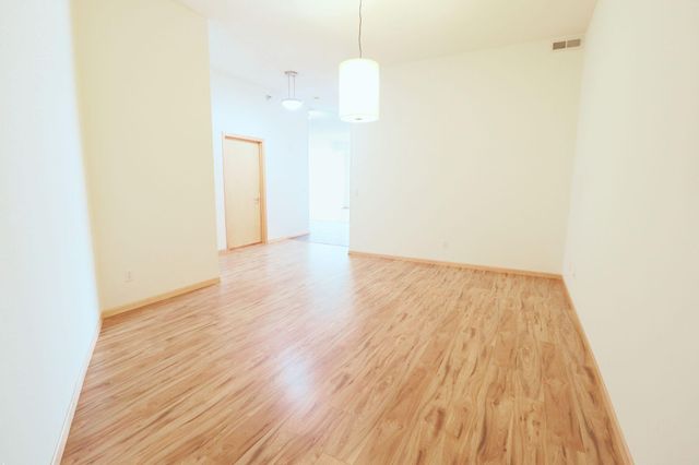 2650 University Avenue W 320, Saint Paul, MN 55114