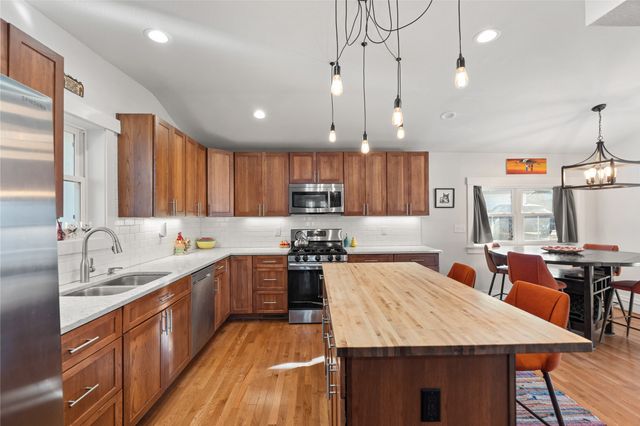 617 Metcalf Street, Maxwell, IA 50161