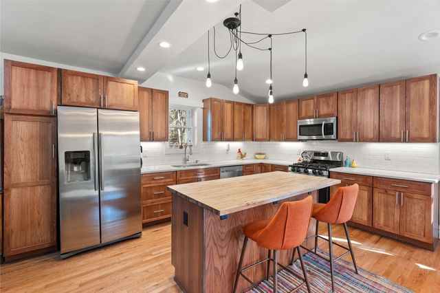 617 Metcalf Street, Maxwell, IA 50161