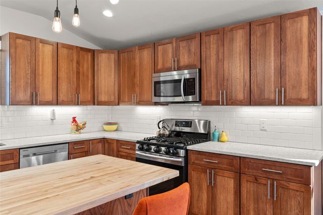 617 Metcalf Street, Maxwell, IA 50161