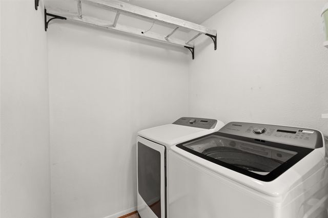 617 Metcalf Street, Maxwell, IA 50161