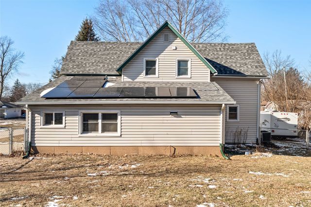 617 Metcalf Street, Maxwell, IA 50161