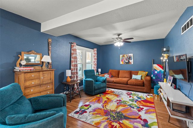 617 Metcalf Street, Maxwell, IA 50161