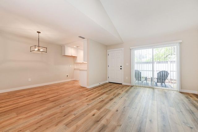 6342 Slippery Creek Lane, Citrus Heights, CA 95621