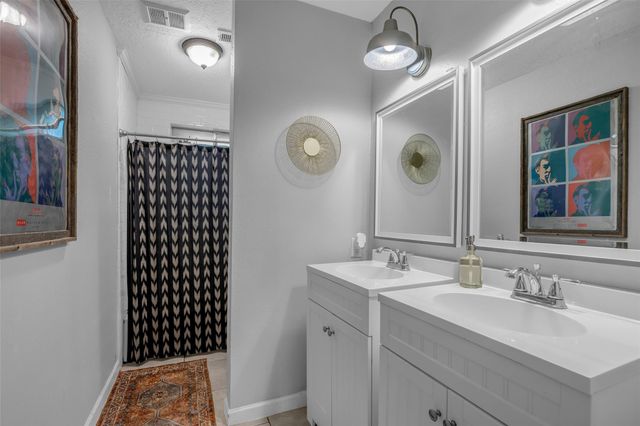 16934 Townes Road, Friendswood, TX 77546