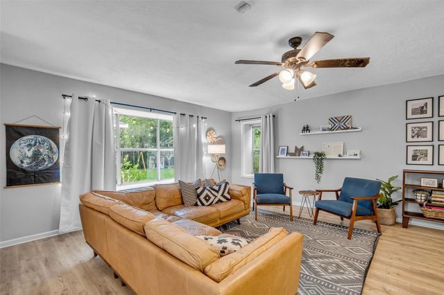 16934 Townes Road, Friendswood, TX 77546