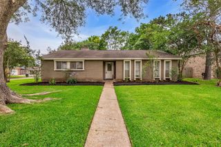 16934 Townes Road, Friendswood, TX 77546