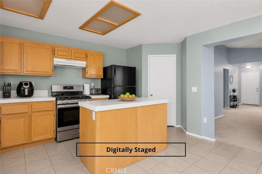 Image 14 of property listing at 13684 Brynwood, Victorville, CA 92392