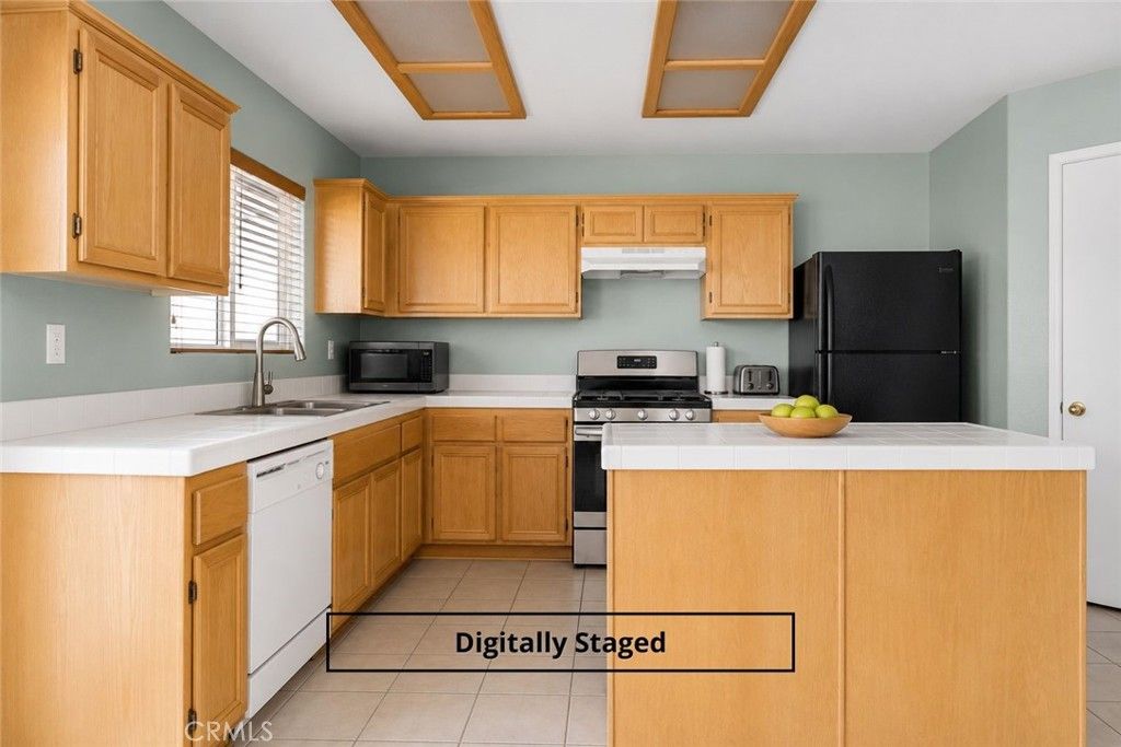 Image 16 of property listing at 13684 Brynwood, Victorville, CA 92392