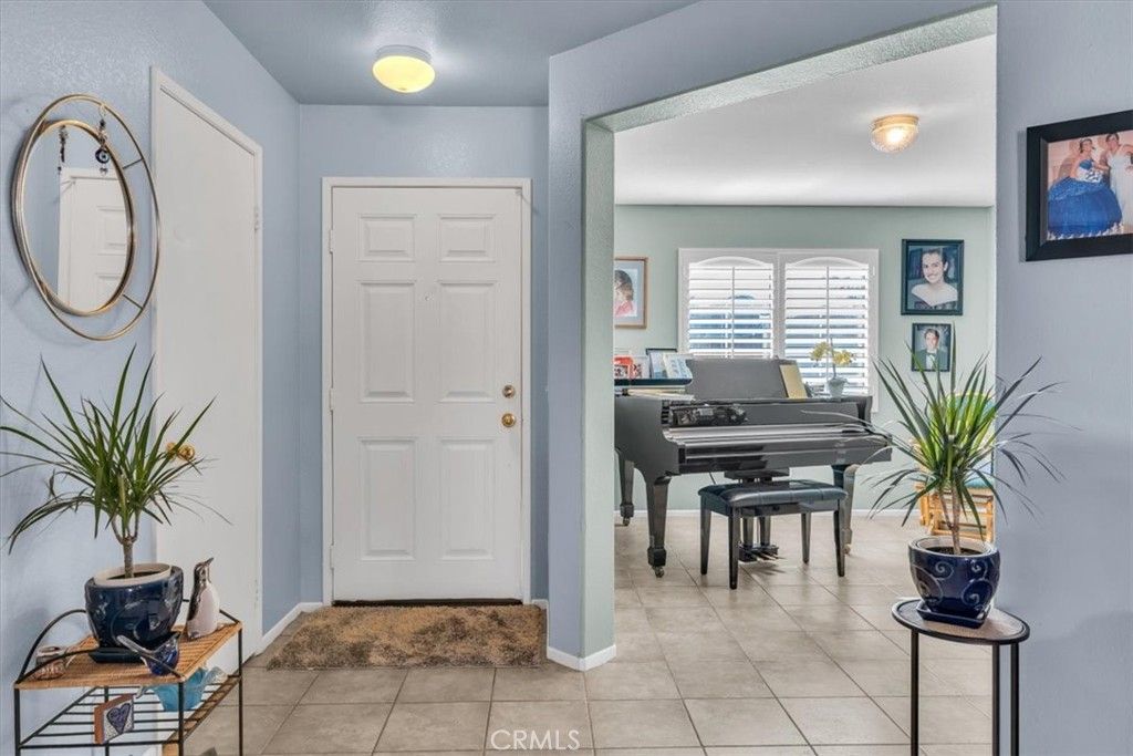 Image 3 of property listing at 13684 Brynwood, Victorville, CA 92392