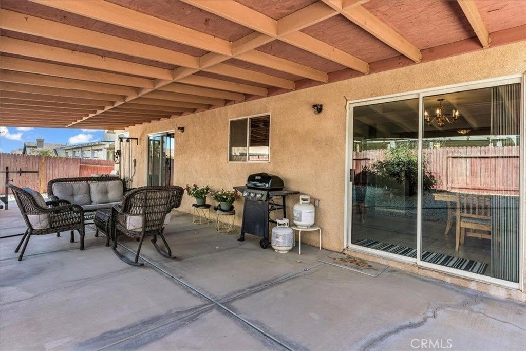 Image 38 of property listing at 13684 Brynwood, Victorville, CA 92392