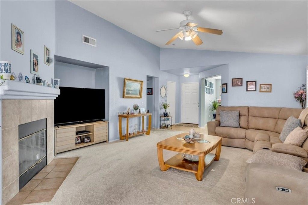 Image 8 of property listing at 13684 Brynwood, Victorville, CA 92392