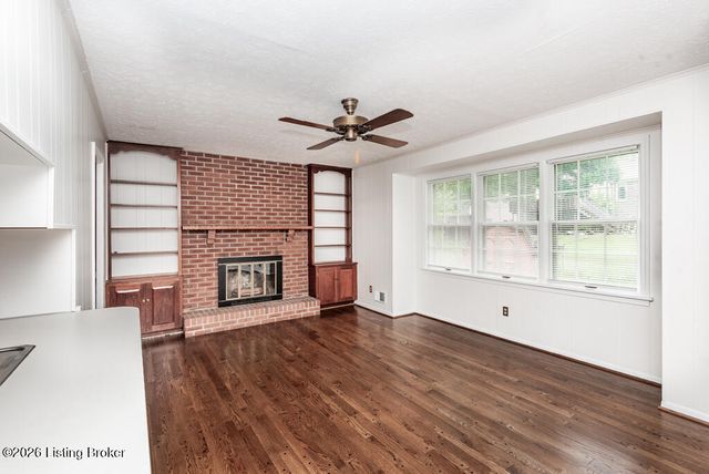 2311 Pikes Peak Blvd, Louisville, KY 40214