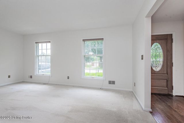 2311 Pikes Peak Blvd, Louisville, KY 40214