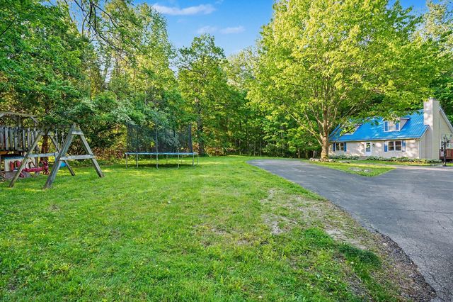 2912 Niles Buchanan Road, Buchanan, MI 49107