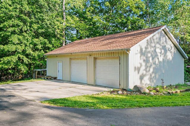 2912 Niles Buchanan Road, Buchanan, MI 49107