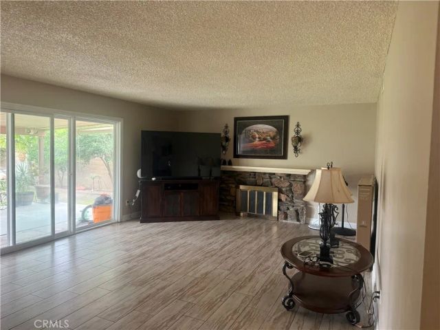 17637 Pinedale, Fontana, CA 92335