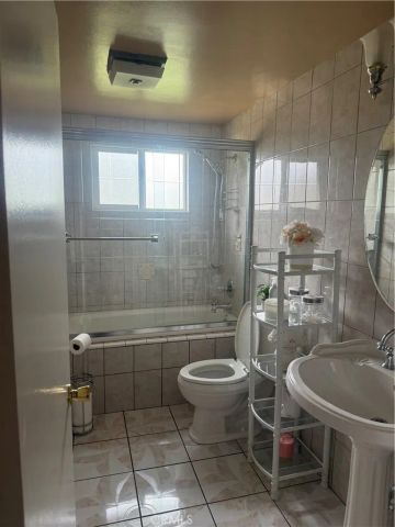17637 Pinedale, Fontana, CA 92335