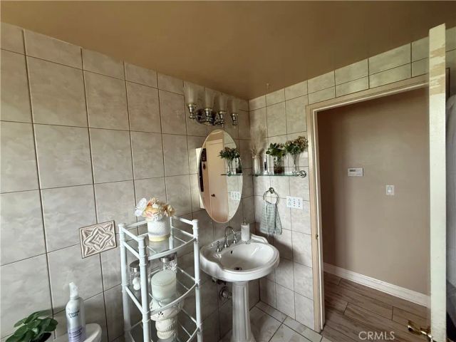 17637 Pinedale, Fontana, CA 92335