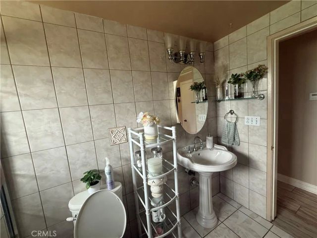 17637 Pinedale, Fontana, CA 92335