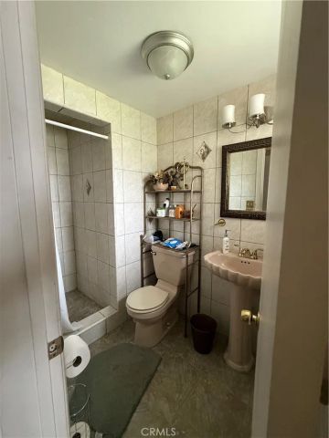 17637 Pinedale, Fontana, CA 92335
