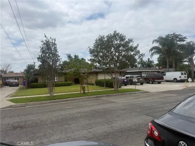 17637 Pinedale, Fontana, CA 92335