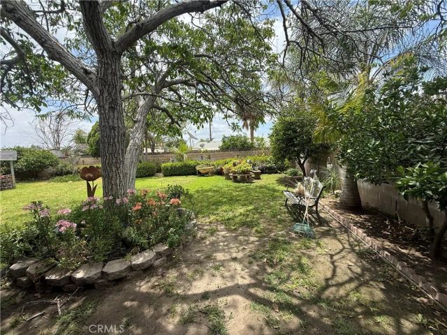 17637 Pinedale, Fontana, CA 92335