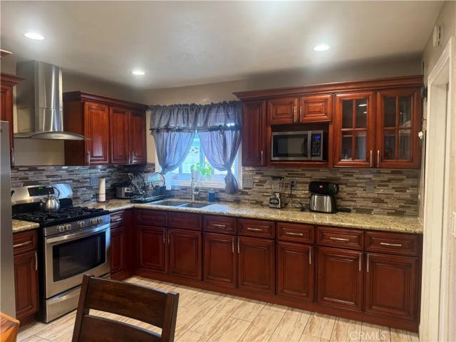 17637 Pinedale, Fontana, CA 92335