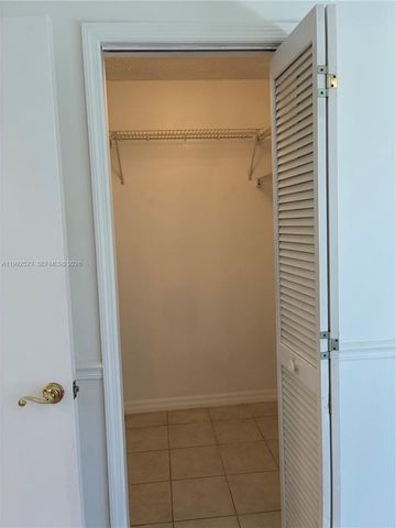 9834 SW 222nd Ter, Cutler Bay, FL 33190