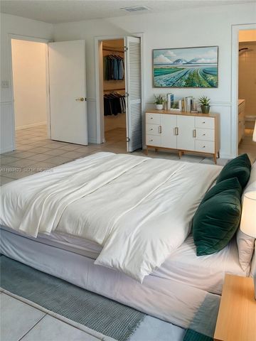 9834 SW 222nd Ter, Cutler Bay, FL 33190