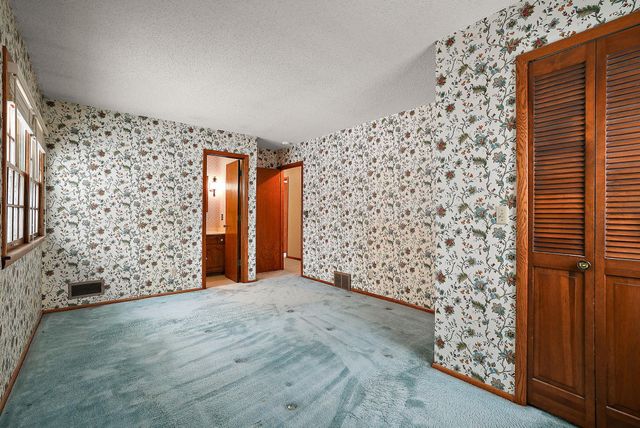 3221 Ensign Avenue N, New Hope, MN 55427