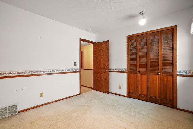 3221 Ensign Avenue N, New Hope, MN 55427