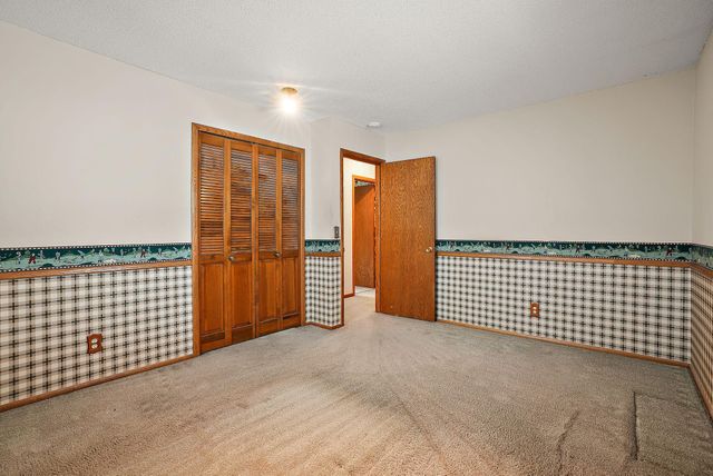 3221 Ensign Avenue N, New Hope, MN 55427