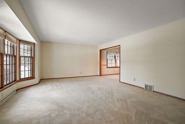 3221 Ensign Avenue N, New Hope, MN 55427