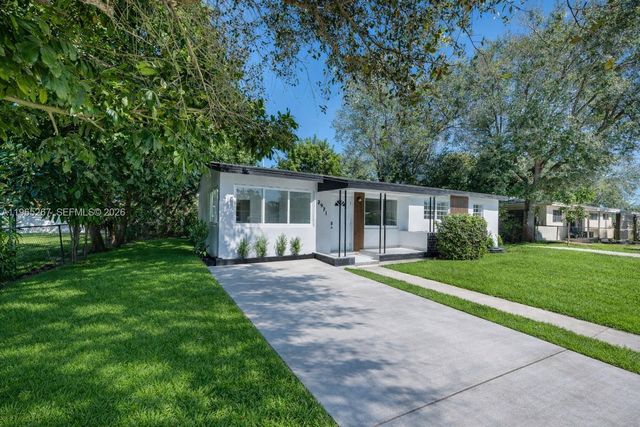 2971 NW 171st Ter, Miami Gardens, FL 33056