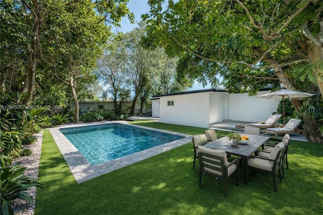 2971 NW 171st Ter, Miami Gardens, FL 33056