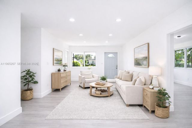 2971 NW 171st Ter, Miami Gardens, FL 33056