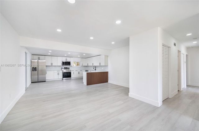 2971 NW 171st Ter, Miami Gardens, FL 33056