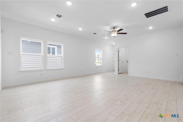 385 Dobson, Killeen, TX 76542