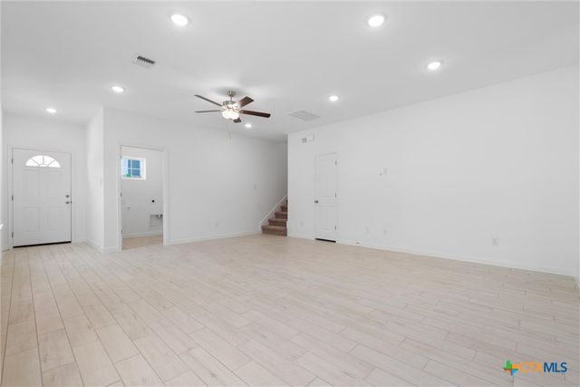 385 Dobson, Killeen, TX 76542