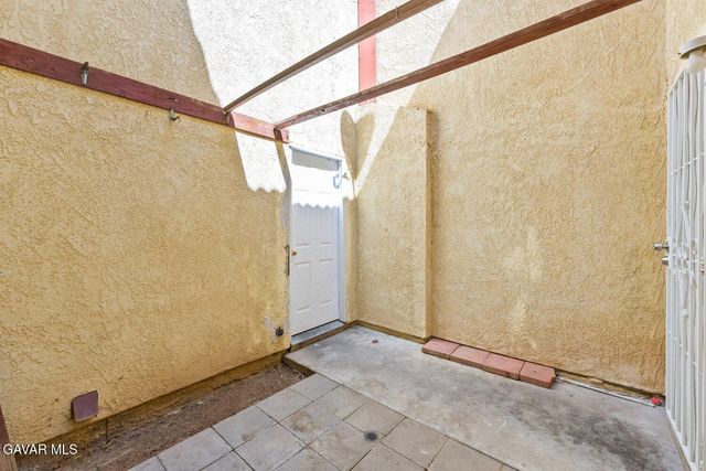 1750 E Avenue Q14 17, Palmdale, CA 93550