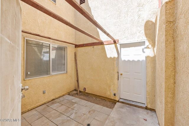 1750 E Avenue Q14 17, Palmdale, CA 93550