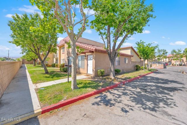 1750 E Avenue Q14 17, Palmdale, CA 93550